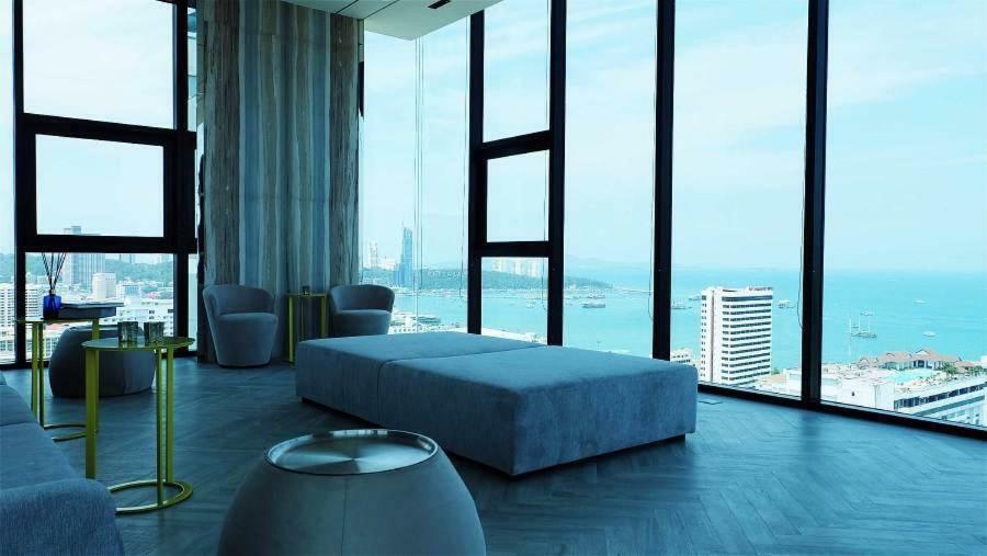 The Base Central Pattaya By Pattaya Holiday Exterior photo